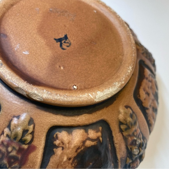 1920s Roseville Pottery Florentine low bowl - Picture 11 of 16